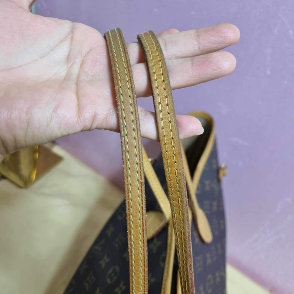 SOLD ‼️Authentic Neverfull GM - Picture 7 of 16